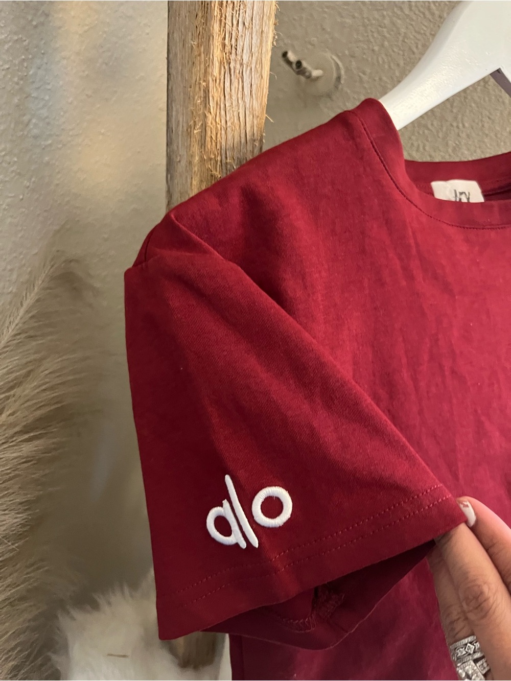 ALO Yoga Cropped Tee — Deep Wine - Picture 2 of 2